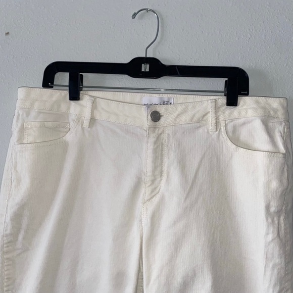 Ann Taylor LOFT Curvy Skinny corduroy cream
white pants - Picture 8 of 8